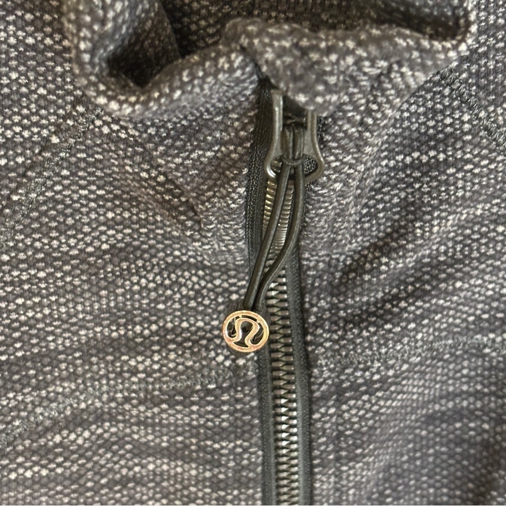 Lululemon Black Forme Jacket Size 8 - Picture 8 of 13